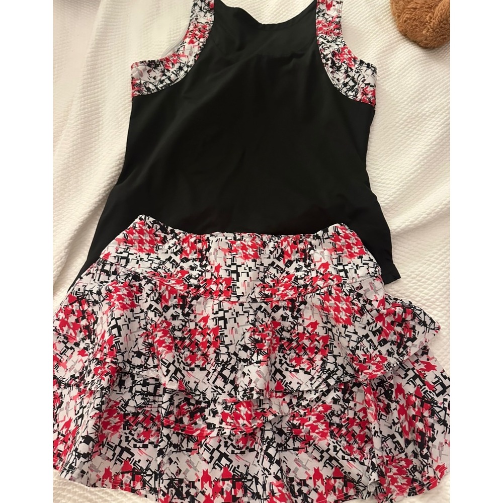 Bolle High Performance Tennis Set Black Red White Tank M Tiered Skort S